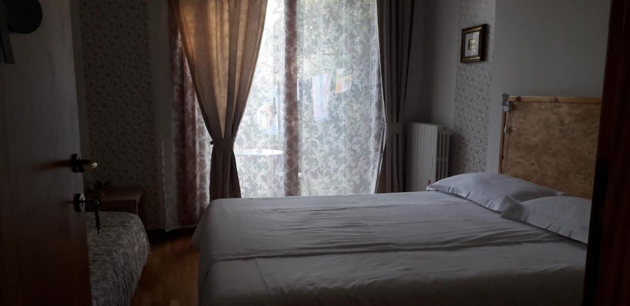 El Rincon Del Artista Bed & Breakfast Soiano Del Lago Exterior foto