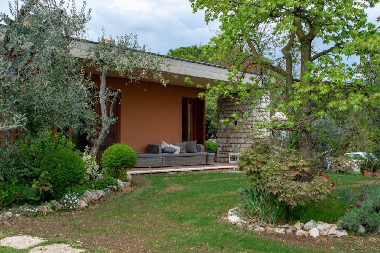 El Rincon Del Artista Bed & Breakfast Soiano Del Lago Exterior foto